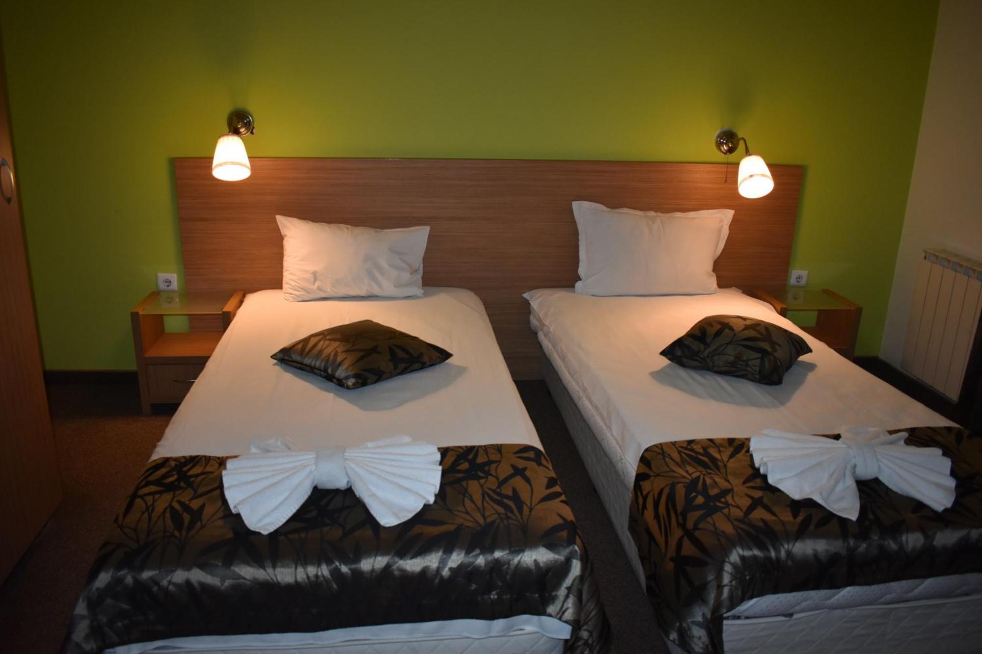 Green Hisar Hotel Family Хисаря Экстерьер фото